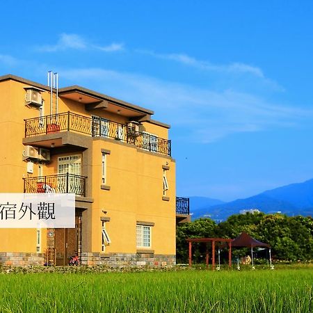 Fountain B&B Yilan Екстер'єр фото