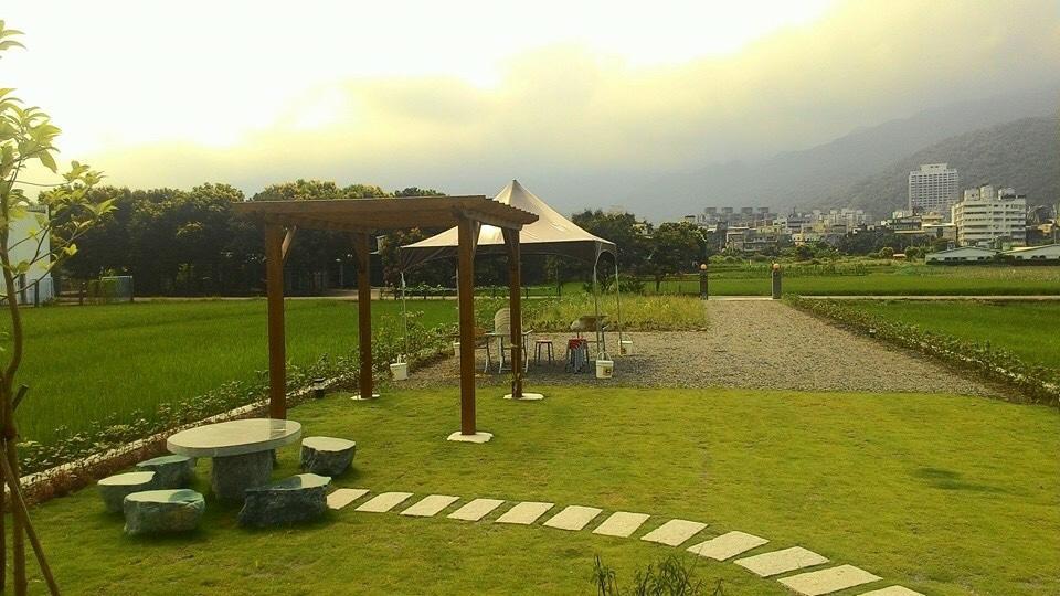 Fountain B&B Yilan Екстер'єр фото